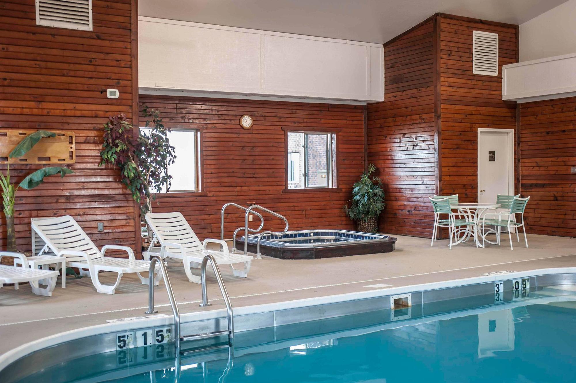 Quality Inn & Suites Boonville - Columbia Ngoại thất bức ảnh
